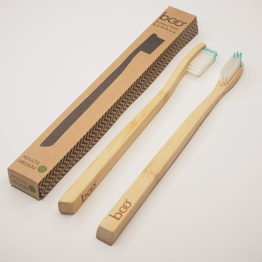 My Boo Company -- Brosse à dents adulte en bambou (médium vert)